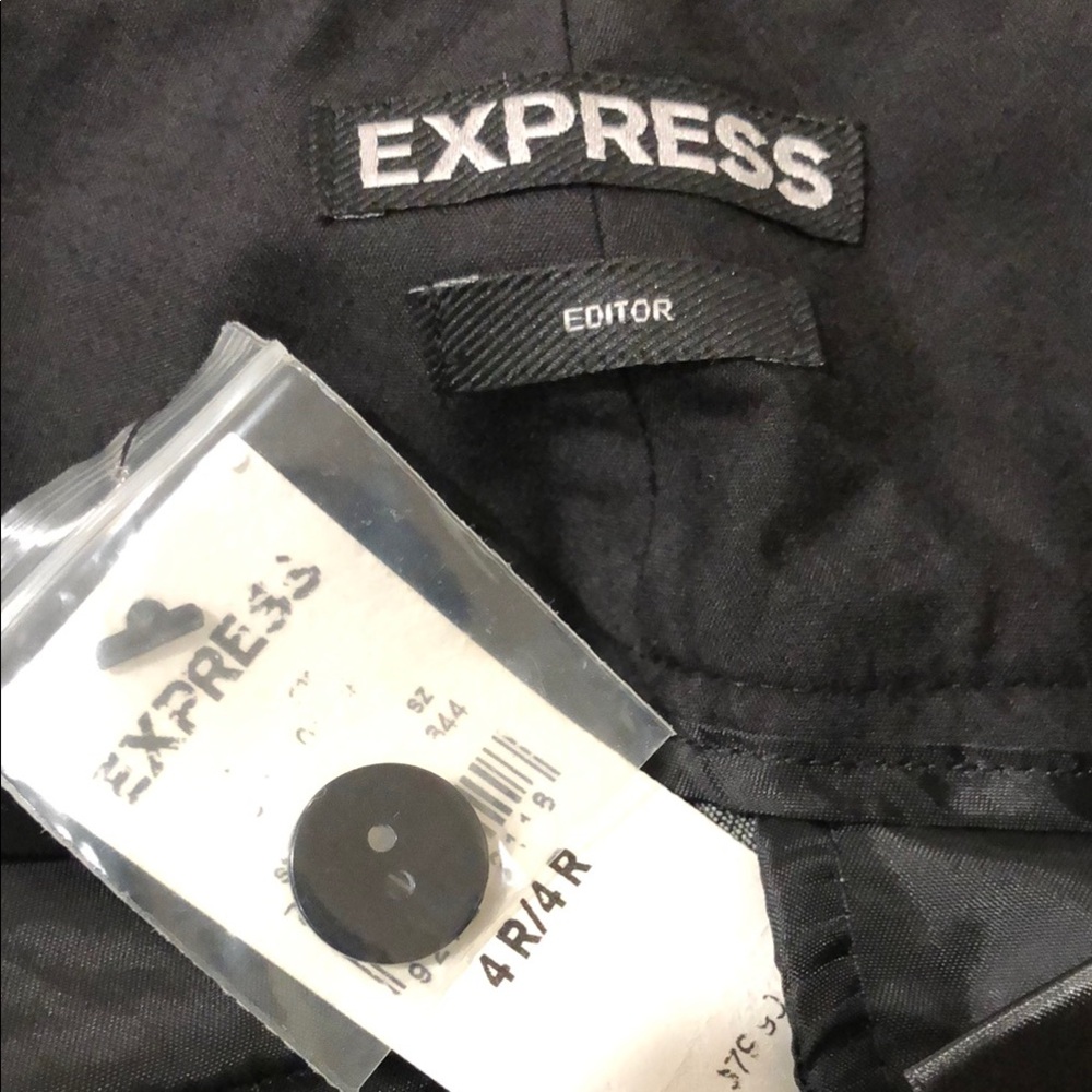 Express Gray Women's Shorts - Picture 10 of 15